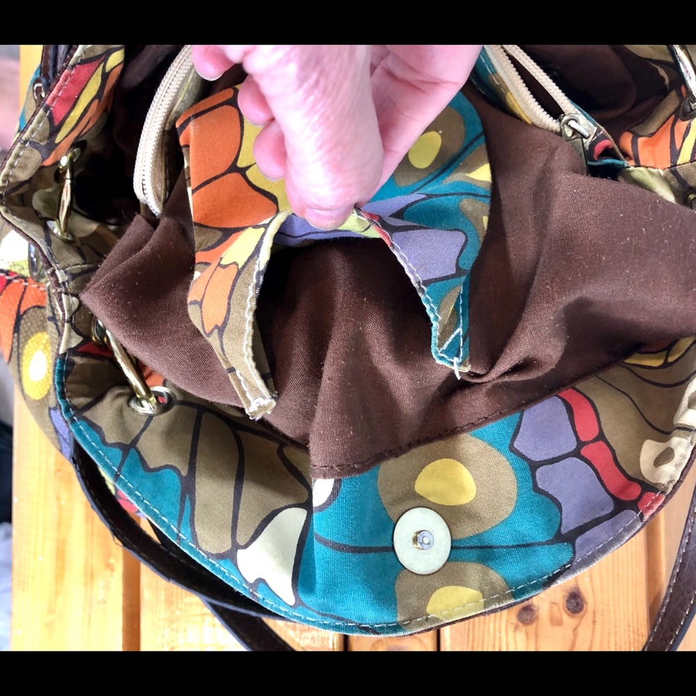 2/30 - Relic by Fossil: purse - Picture 8 of 9